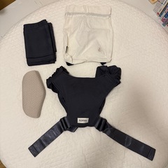 【美品】コニー抱っこ紐FLEX AirMesh™（ヘッドサポート付)