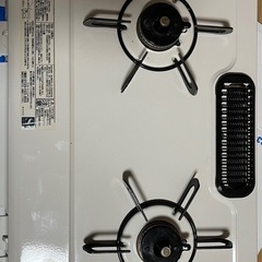 プロパンガス台(右側が壁側)