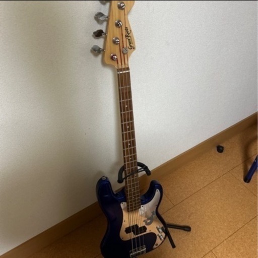 ベース