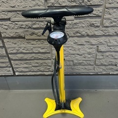 【お話し中】SERFAS ゲージ付フロアポンプ　自転車空気入れ