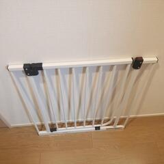 ベビー柵美品