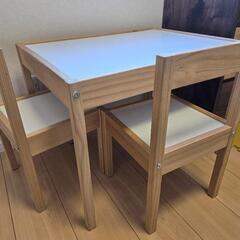 IKEA　キッズテーブル、チェア2脚付き