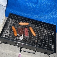 虚しいバーベキューセットの画像
