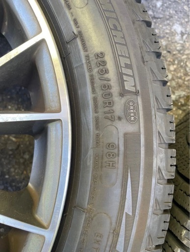 バルミナ タイヤホイール4本セット 225/60R18 2021年(令和3年製)バリ溝