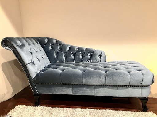 チェスターフィールドカウチソファ