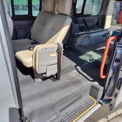 車椅子 リフター付きの画像