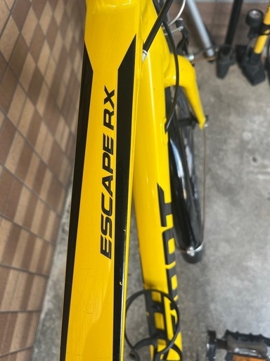 GIANT ESCAPE RX S-R3クロスバイク　 荷台＋ダイヤルロック付き