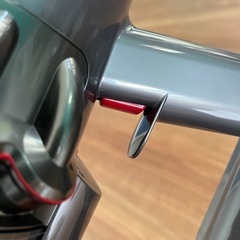 ダイソンSV12FFコードレスクリーナー本体のみ