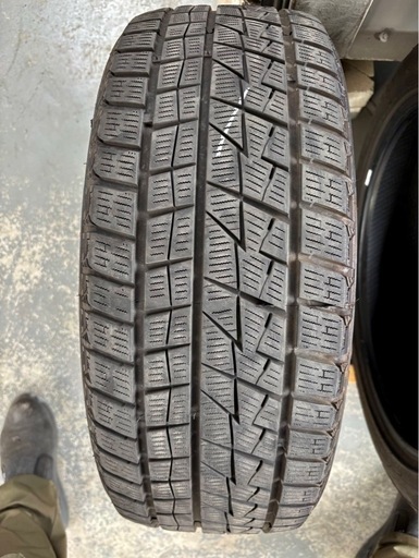 値下げ‼️スタッドレスタイヤ225/45R18