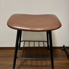 ヴィンテージ調　カウンターチェア