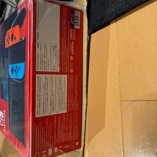 新品未開封★Nintendo Switch★ネオンブルー、レッド