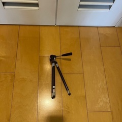 Tripod for professional camera の画像