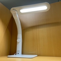 勉強机 椅子 スタンドライト オフィスチェアの画像