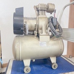 動作不明　TOSHIBA コンプレッサー　SP10D-4T1　の画像