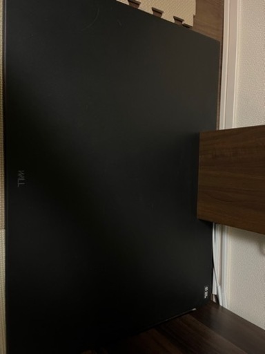 EQUALS WALLテレビスタンドとAIWA49型テレビセット