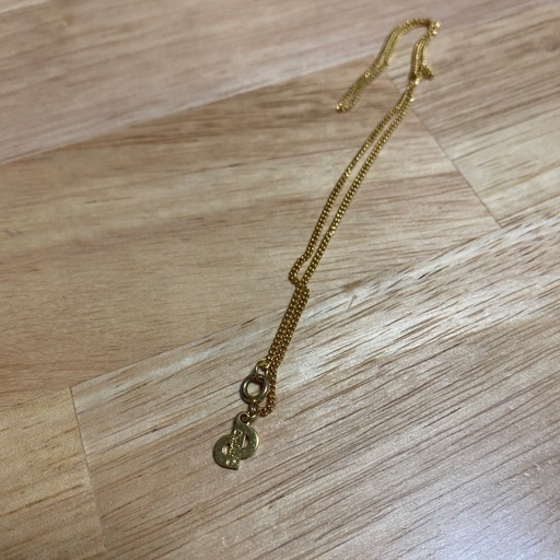 Diorネックレス