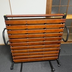 折りたたみベッドの画像