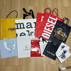紙袋　ショッパー　ブランド　ハイブランド
