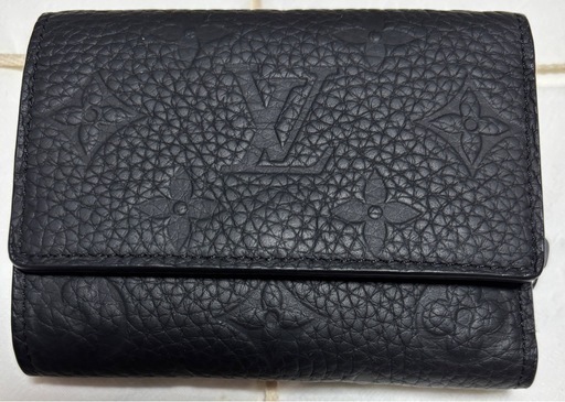 美品　ルイヴィトン　M82556 ポルトフォイユ･パイロット