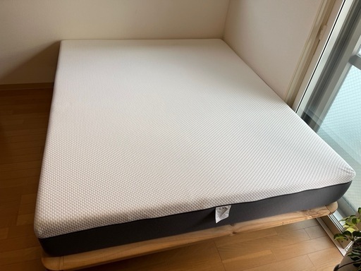 【受付終了】エマ・スリープ　エマ・マットレス　クイーン　& すのこベッド