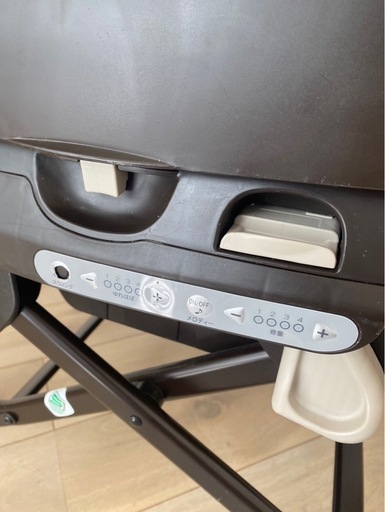 3月末処分予定】コンビ ネムリラ オートスウィング ショップ ベージュ