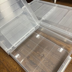 【取引終了】ベッド下収納 キャスター付き 2つの画像