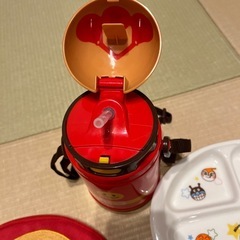 おまとめセット　アンパンマン　食器　水筒　おやつケース　マグポーチの画像