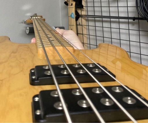 G&L  L-2000  ベース