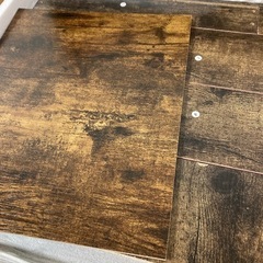 パソコンデスクの画像