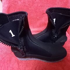 ダイビングブーツ　フェルト底　xs scuba　size　 US1　幼児　子供　中古品の画像