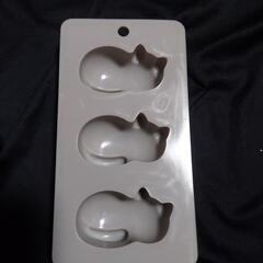 新品　製菓　ネコ型の画像