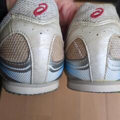 asics スパイク付きシューズの画像