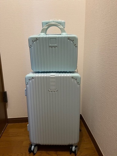 20インチ スーツケース