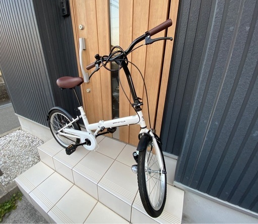 折りたたみ自転車　室内保管　大人用　白
