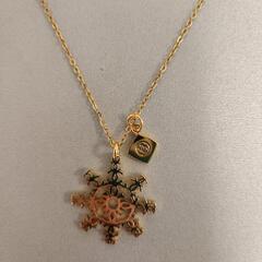 【CHANELシャネル】 (未使用)チャーム&ネックレス　スノーフレーク雪 　ノベルティの画像