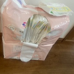 メリーズファースト 48枚　メリーズ 1枚 計49枚 おむつ 新生児用の画像