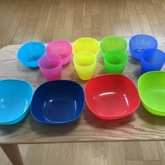 IKEA プラスチック　食器