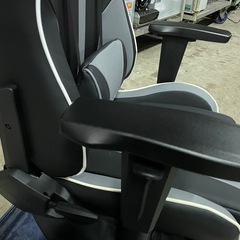 ゲーミングチェア　座椅子タイプの画像