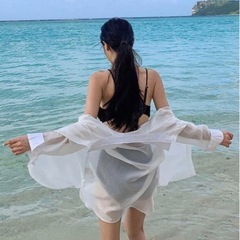 シースルーシャツの画像