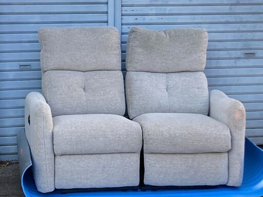 お譲りします！ ラクラクゆったり！！ ニトリ 2人用電動リクライニングソファ（中古・Aランク）