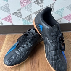 adidasフットサルシューズ 23.5cm  