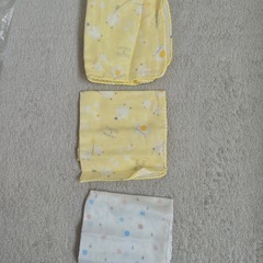 【未使用】12枚　ガーゼハンカチ　沐浴　離乳食の画像