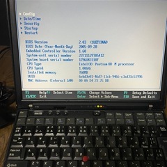 回収品　まとめ売り　IBM THINKPAD HDD ルーターなど　パソコンの画像