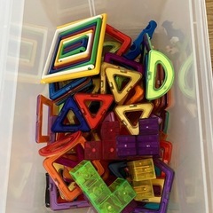 【あげます】トミカなどおもちゃの詰め合わせ　一部訳ありの画像