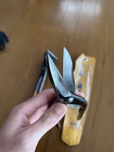 「値下げしました」板金ハサミとツカミ