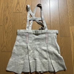 育英幼稚園　冬スカート