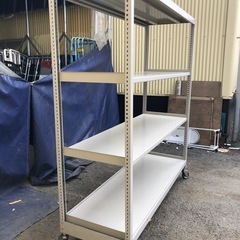 ラック　中軽量棚　キャスター付き　【直接引き取り限定】の画像