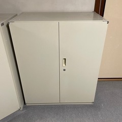 スチール製キャビネット  2台あります！