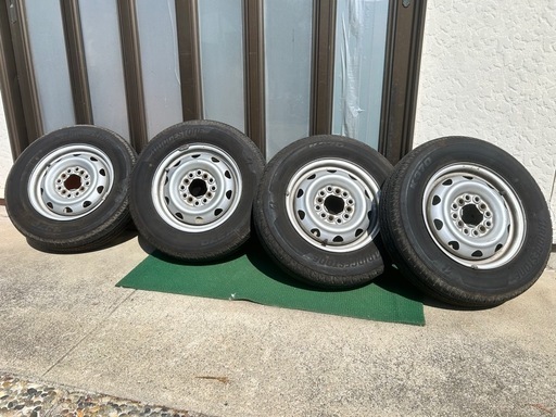 タイヤ145/80/12とホイールセット×4