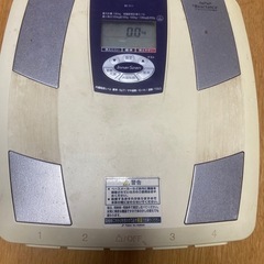 タニタ　体重計　体脂肪計測　　